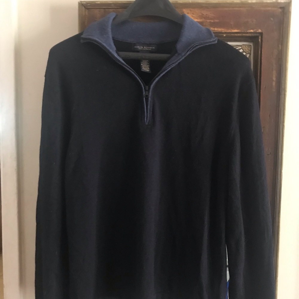 navy silk cashmere quarter zip sweater💙👌🏻